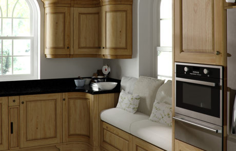 dante-oak-antiqued-kitchen-cabinets