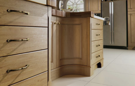 dante-oak-antiqued-kitchen-concave-cabinets
